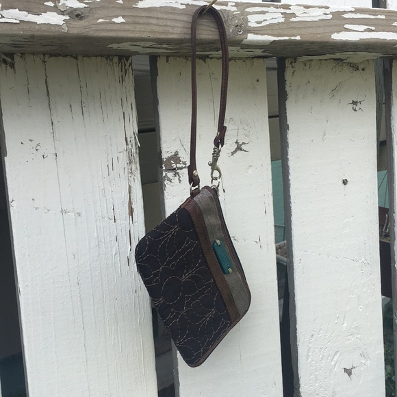 FOSSIL Wristlet brown embroidered blue logo - Picture 6 of 12